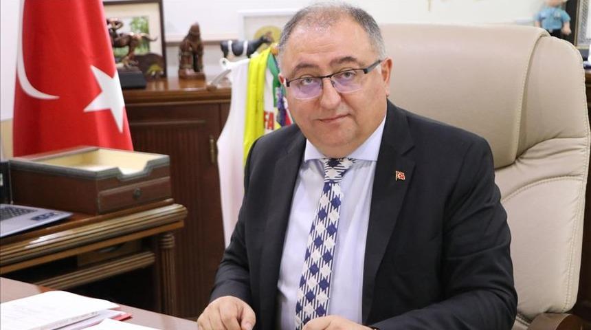 Yalova Belediye Başkanı Vefa Salman ve belediye başkan yardımcısı Halit G&uuml;le&ccedil; g&ouml;revden uzaklaştırıldı