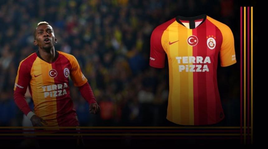 Galatasaray'ın Fenerbahçe derbisi formaları açık artırmayla satışta