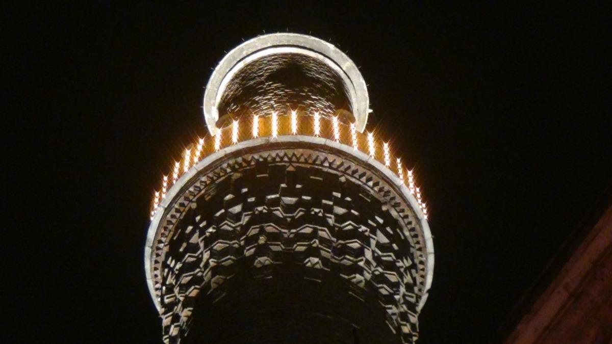 Bursa Ulu Cami&rsquo;de Regaip Kandili programı