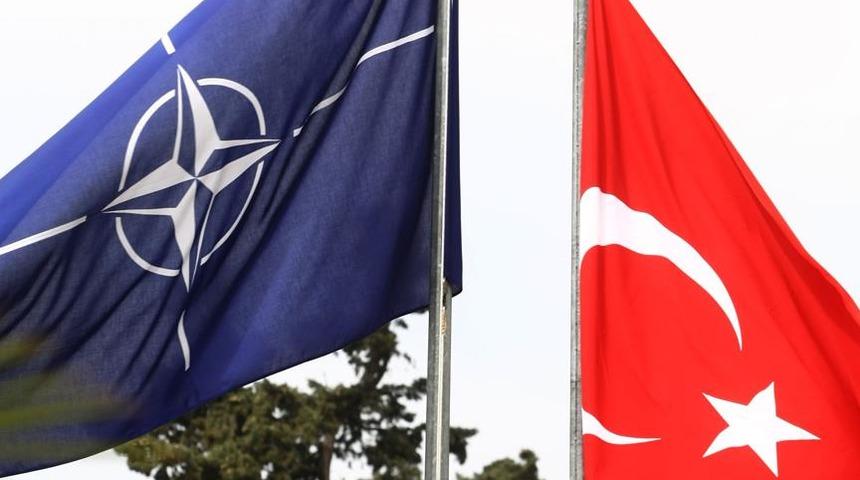 Bakan &Ccedil;avuşoğlu ile NATO Genel Sekreteri Stoltenberg arasında kritik koronavir&uuml;s g&ouml;r&uuml;şmesi