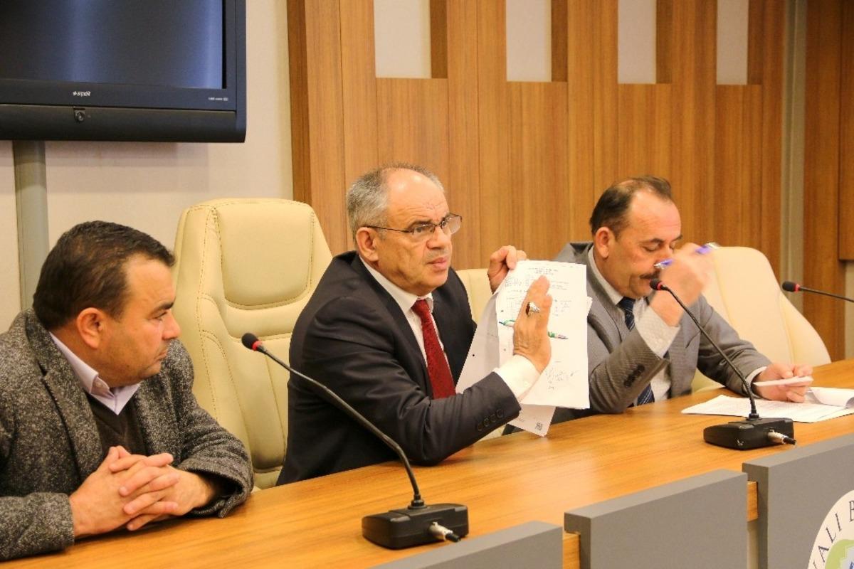 Başkan &Ouml;zt&uuml;rk, ticari taksicilerle toplantı d&uuml;zenledi