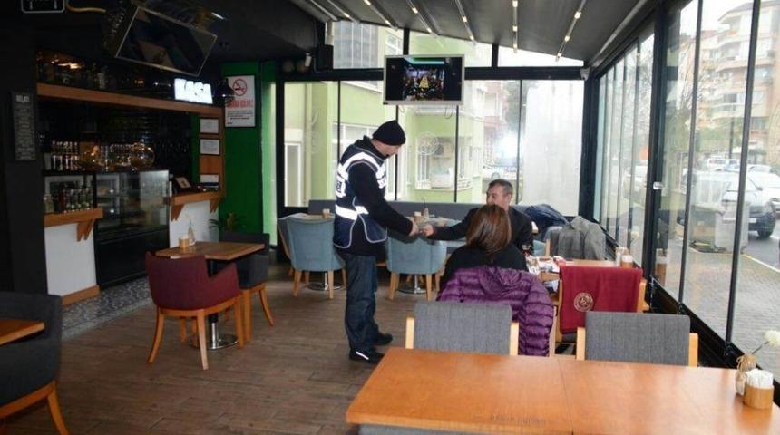 Balıkesir&rsquo;de polis 17 aranan şahsı yakaladı