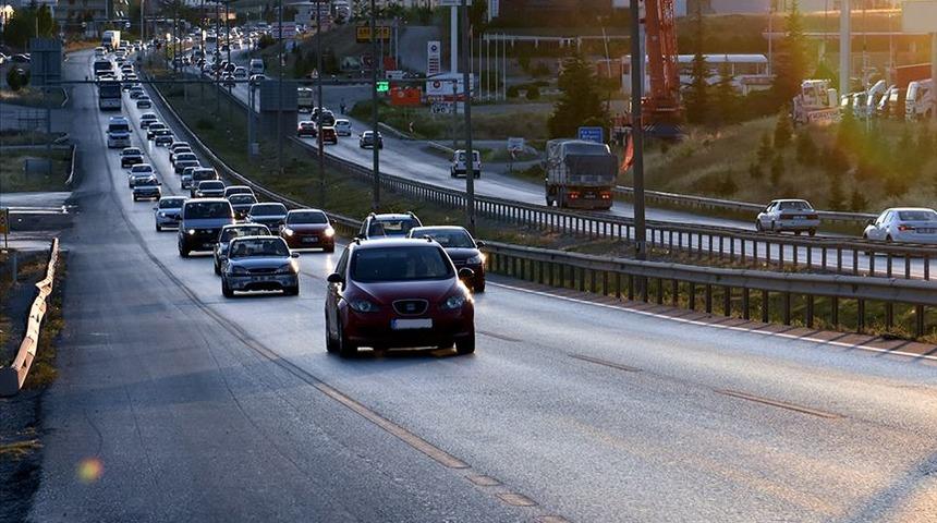 Trafiğe 1 ayda 94 bin 540 aracın kaydı yapıldı