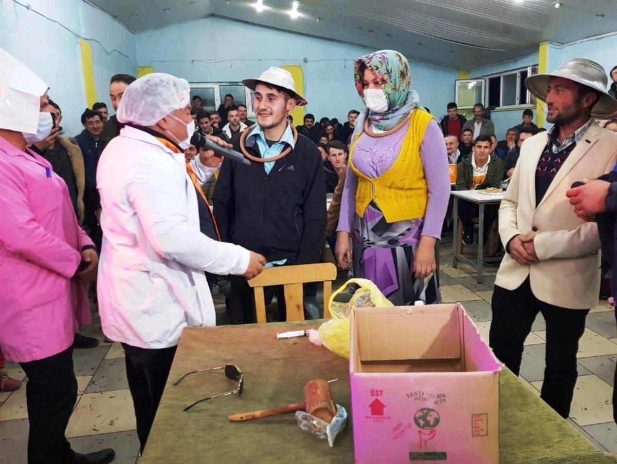 Asker eğlencesinde &rsquo;Coronovir&uuml;s&rsquo; tiyatrosu