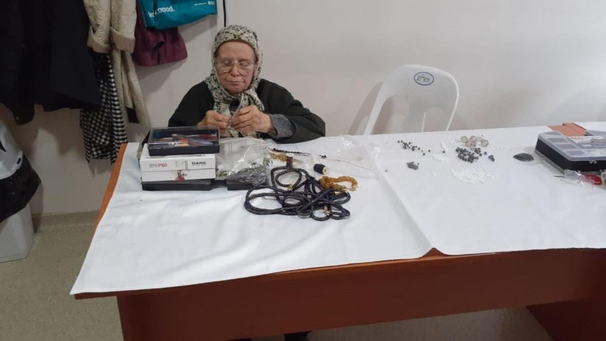 80 yaşındaki Esma Denizci&rsquo;nin hayali kursta ger&ccedil;ek oldu