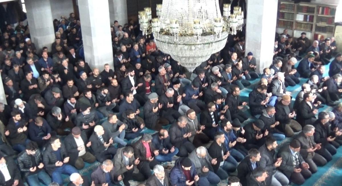 Kars İl M&uuml;ft&uuml;l&uuml;ğ&uuml; Cuma hutbesini değiştirdi