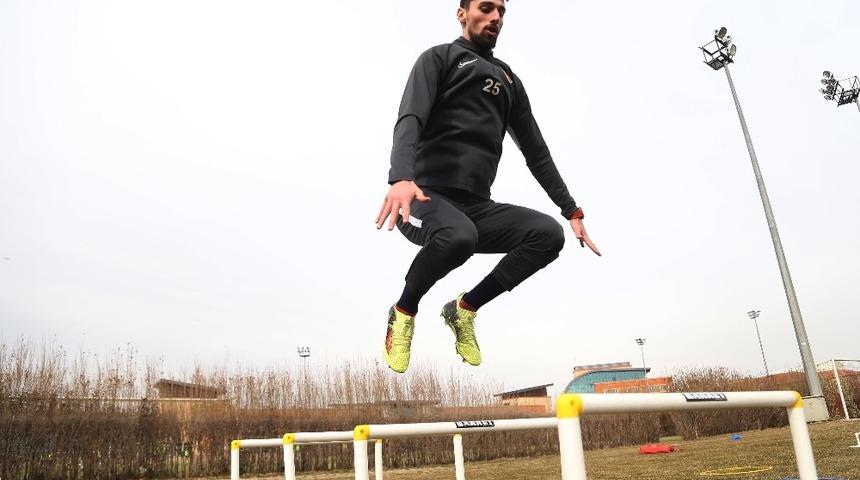 Alpay &Ccedil;elebi g&uuml;n sayıyor