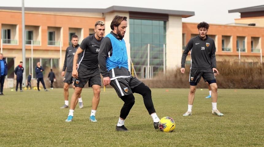 Ziya Alkurt çalışmalara başladı