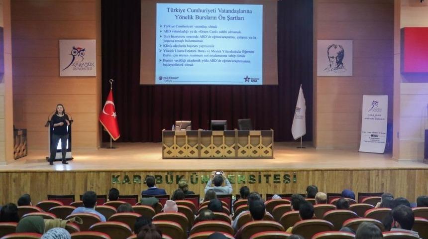Fulbright bursu konusunda &ouml;ğrenciler bilgilendirildi