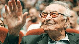 Büyük ustayı uğurluyoruz