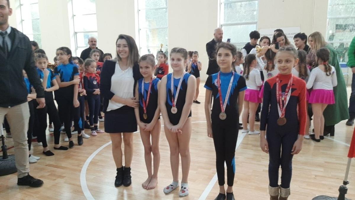 &Ccedil;aycuma cimnastik spor okulu başarıya imza attı
