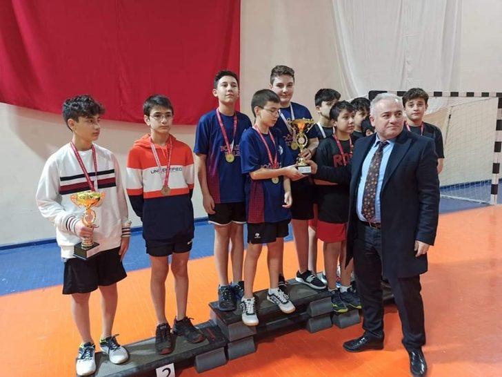 Ortaokul öğrencileri masa tenisinde Isparta’yı temsil edecek G3