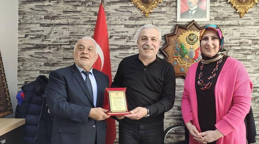 D&uuml;zce Belediyesinden kamyoncu esnafına teşekk&uuml;r