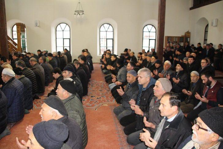 Sındırgı’da İdlib şehitleri için gıyabi cenaze namazı kılındı G4