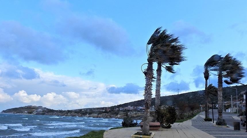 &Ccedil;eşme&rsquo;deki Kış Trofesi yarışlarına fırtına engeli