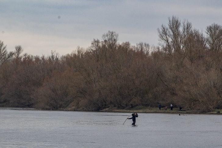 Yunan askerleri, sınırı geçen göçmenleri döverek Türkiye'ye gönderdi G5