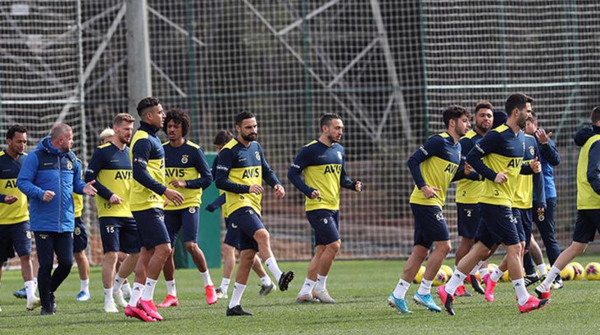 Fenerbah&ccedil;e'nin Gen&ccedil;lerbirliği ma&ccedil;ında muhtemel 11'i