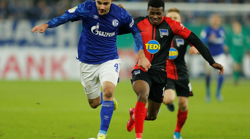 Schalke 04'de Ozan Kabak sakatlandı!