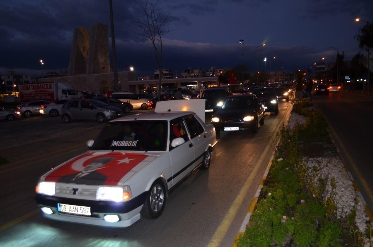 Didim&rsquo;de İdlib şehitleri i&ccedil;in ara&ccedil; konvoyu d&uuml;zenlendi