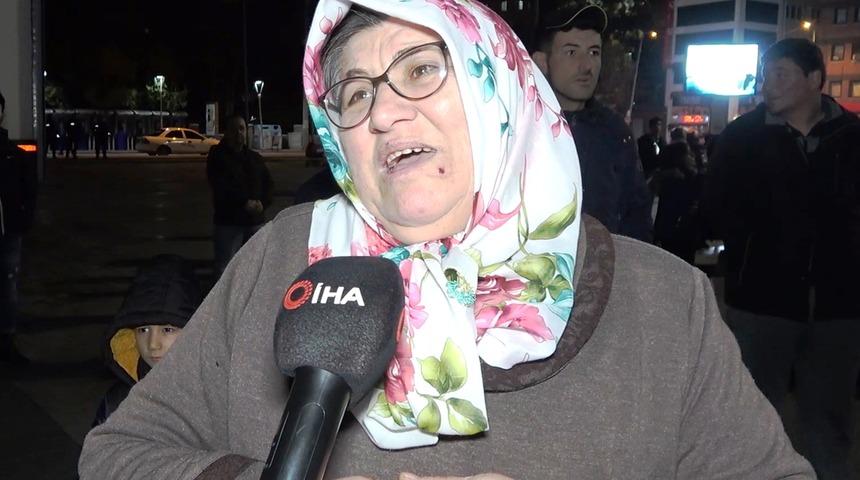 Uzman jandarma annesi: İdlib&rsquo;te g&ouml;revli oğlum 5 dakika arayla kurtuldu