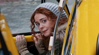 Acil Aşk Aranıyor 1. Bölüm Fragmanı