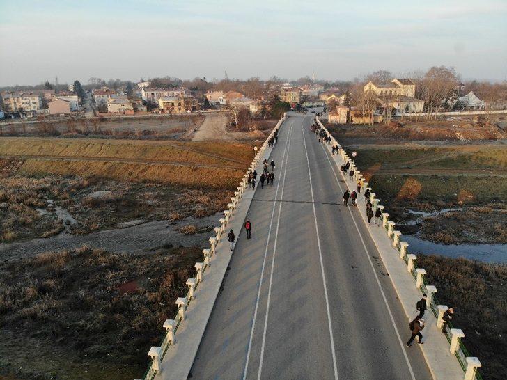 Bakan Soylu, Türkiye'den ayrılan göçmen sayısını açıkladı G2