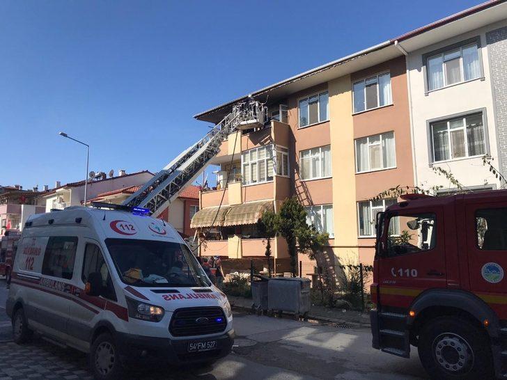 3 katlı apartmanda çıkan yangın maddi hasara yol açtı G1