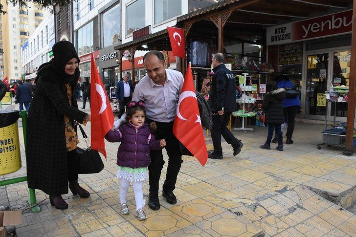Şahinbey Türk bayraklarıyla donatıldı G3