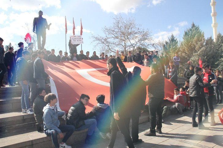 Kırıkkale’de bayrağını alan meydana koştu G2