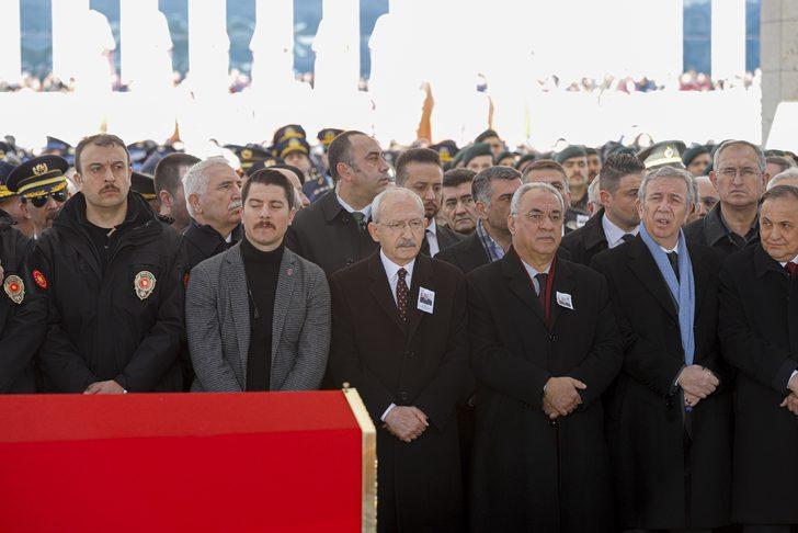CENAZE NAMAZINI ALİ ERBAŞ KILDIRDI