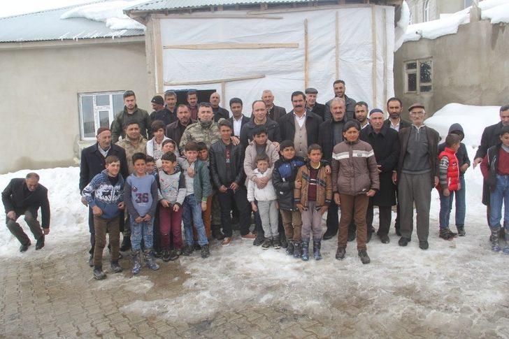 Depremden etkilenen mahallelere ‘geçmiş olsun’ ziyareti G2