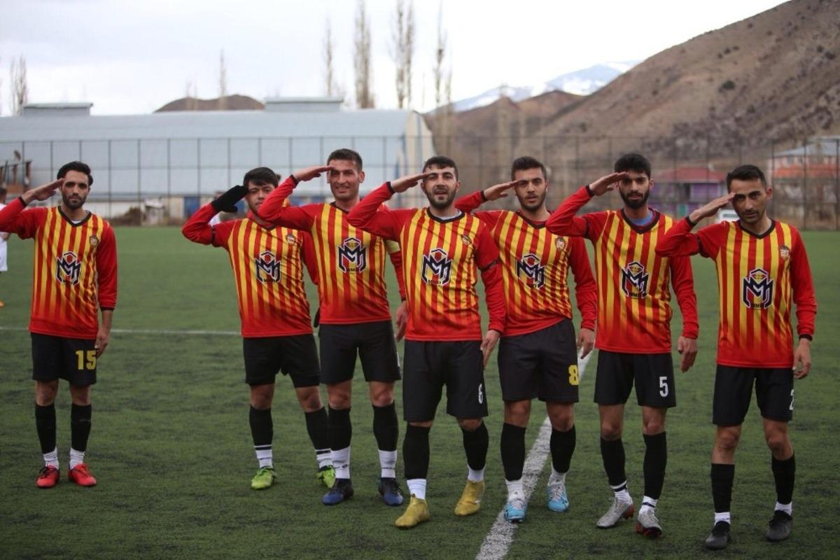 Oltu 25 Martspor rakibi Pasinler Belediyespor&rsquo;u 9-3 mağlup etti