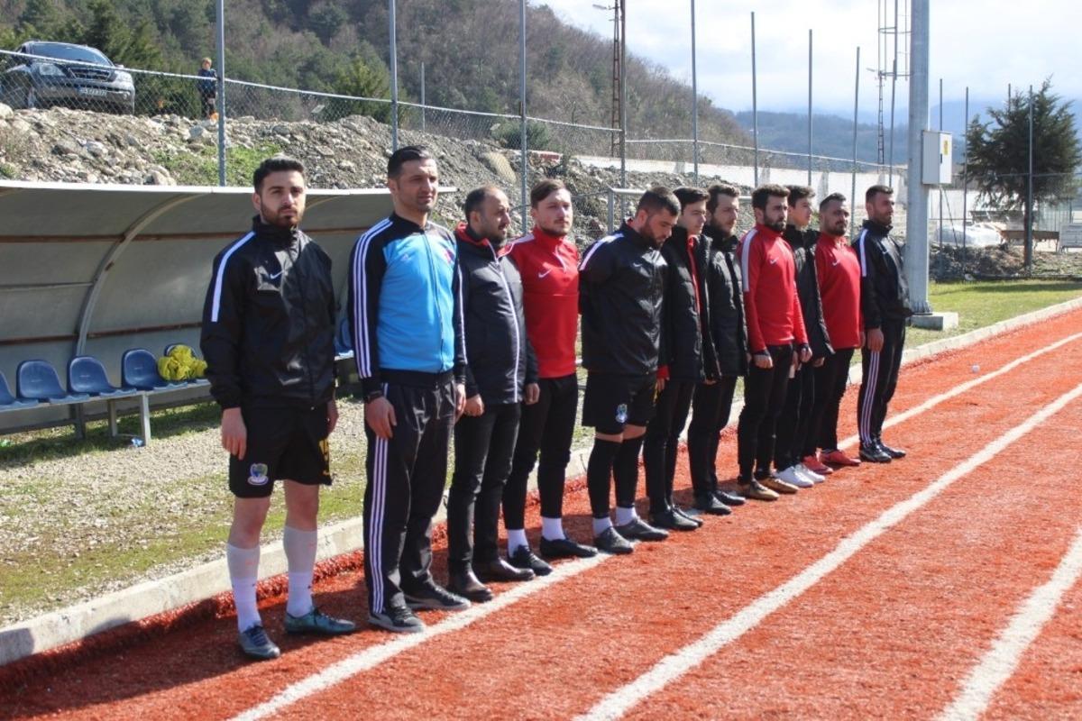 Gol sevincini asker selamı ile yaşadılar