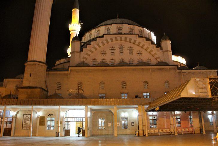 Tüm camilerde 'Bahar Kalkanı Harekatı' için Fetih Suresi G2
