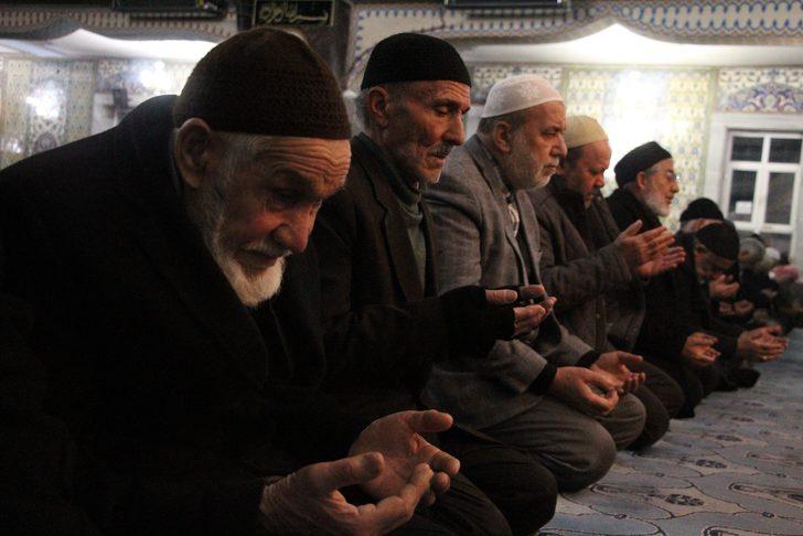 Tüm camilerde 'Bahar Kalkanı Harekatı' için Fetih Suresi G5