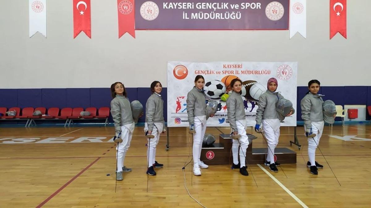 Okul Sporları Eskrim M&uuml;sabakaları Tamamlandı