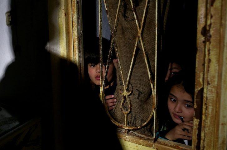 Yunanistan ölüme terk etti! Göçmenleri sahil güvenlik kurtardı G4