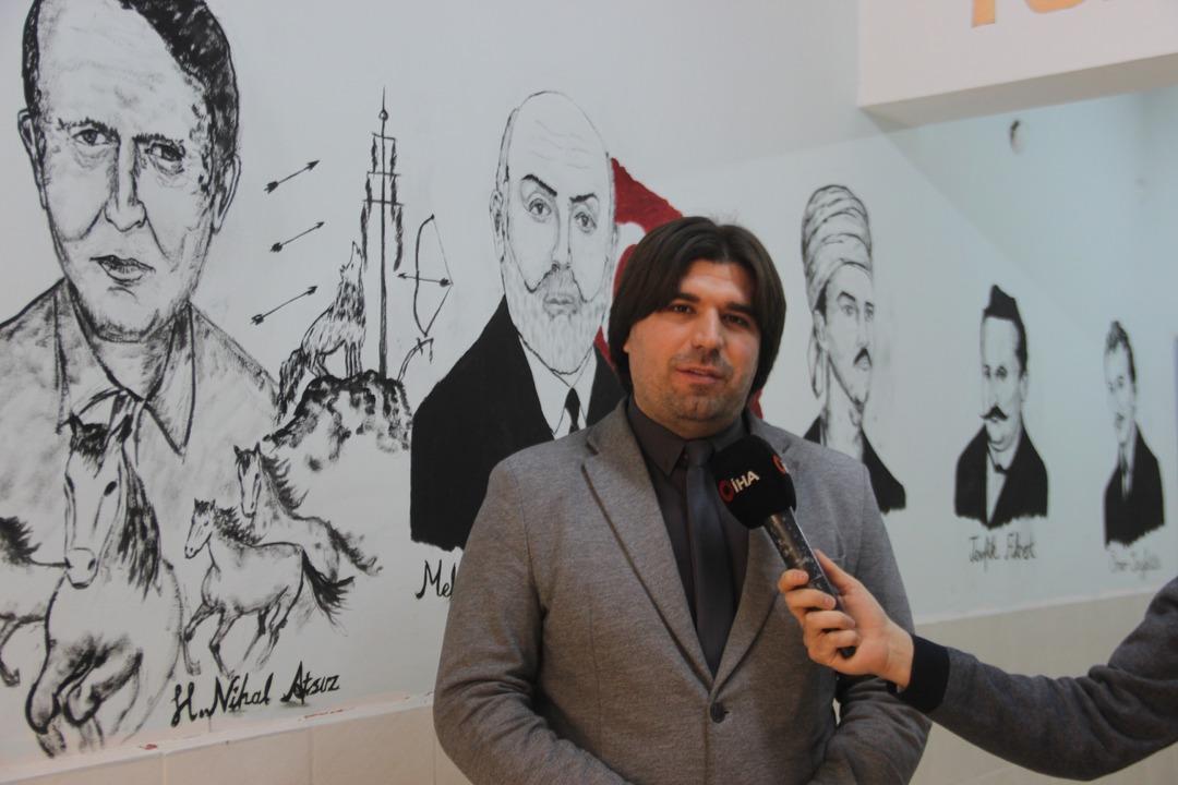 Bu okullarda &ouml;ğrenciler hem derste, hem koridorda &ouml;ğreniyor