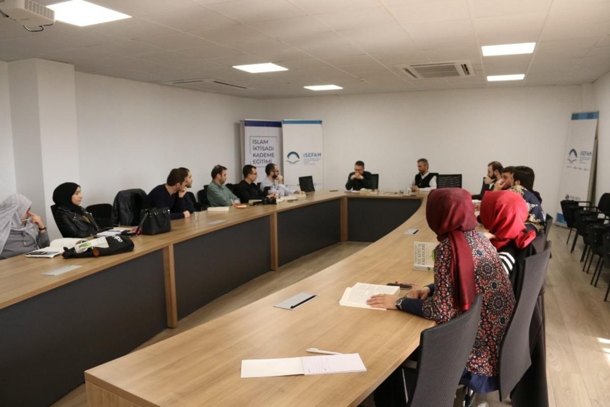 &lsquo;İyi, K&ouml;t&uuml;&Ekonomi&rsquo; kitap m&uuml;zakeresi SA&Uuml;&rsquo;de yapıldı