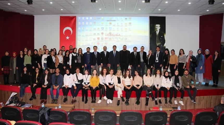 AÜ’de üstün yetenekli çocuklar konuşuldu