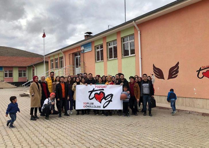 El ele verdiler köy okulunu renklendirdiler G2