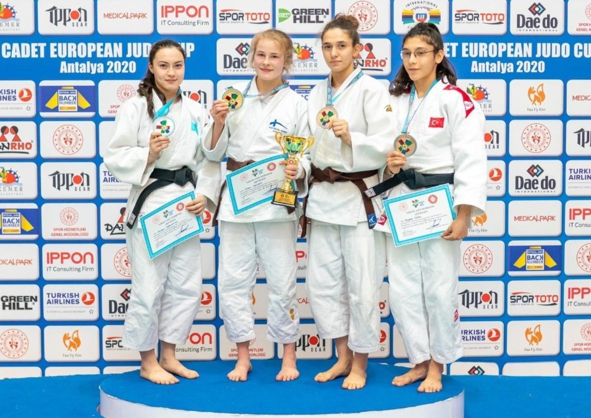 Denizlili sporcular &rsquo;Avrupa Judo Kupası&rsquo;nda fırtına gibi esti