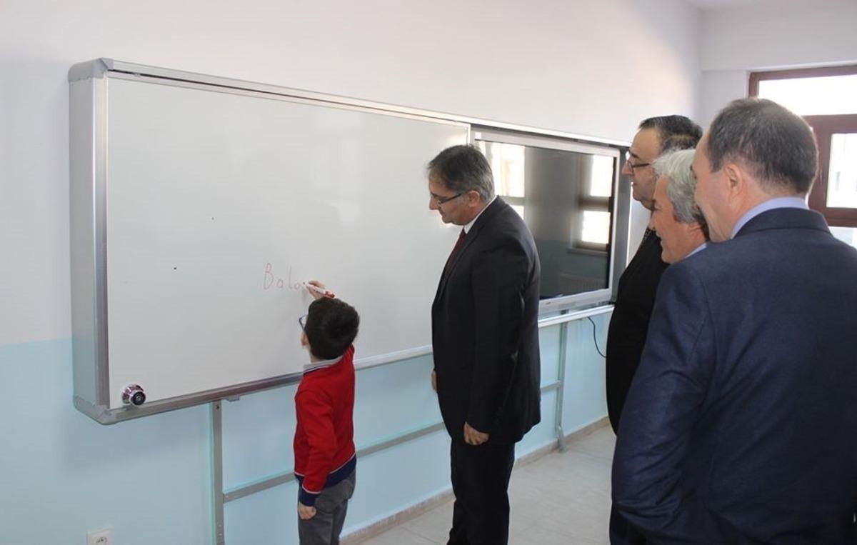 Yapımı tamamlanan Balaban İlkokulda ilk ders zili &ccedil;aldı