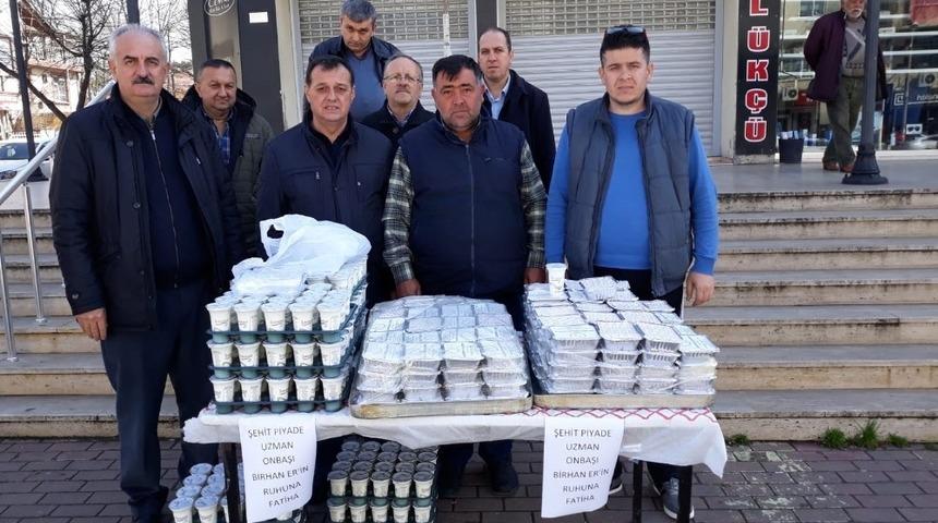 Şehidin hayrına pilav dağıtıldı