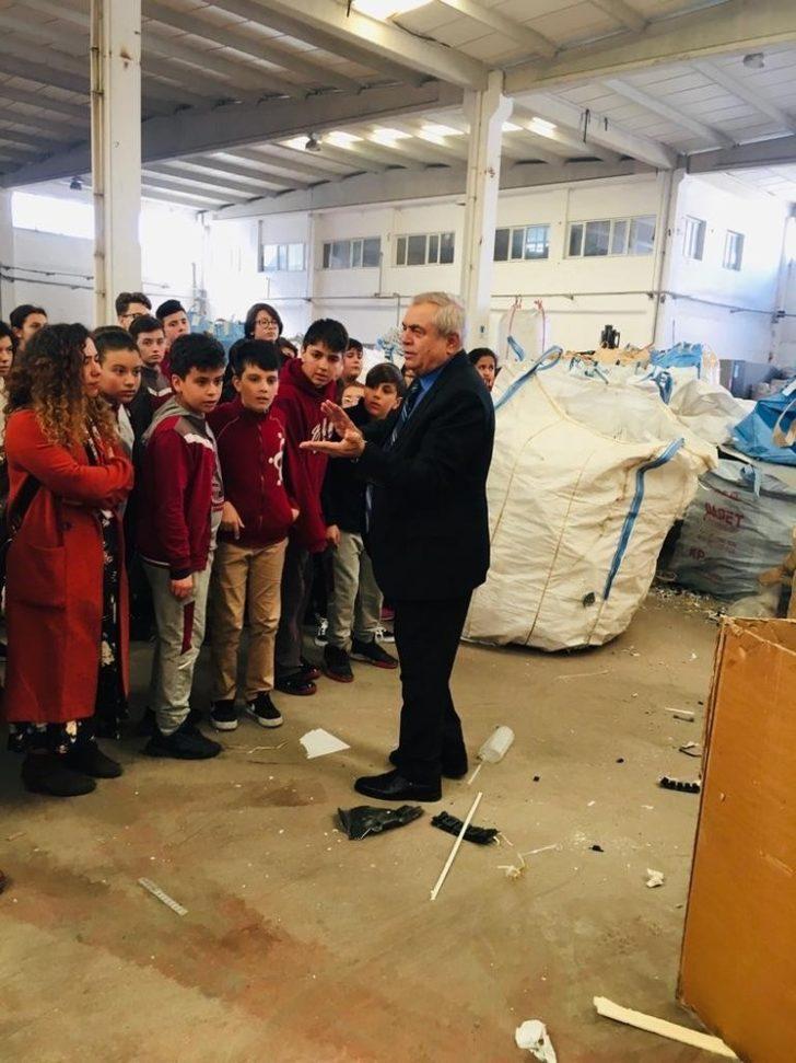 MER Koleji öğrencileri geri dönüşüm tesisini gezdi G5