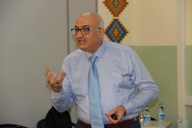 Rektör Ataç liselilere ders verdi G4