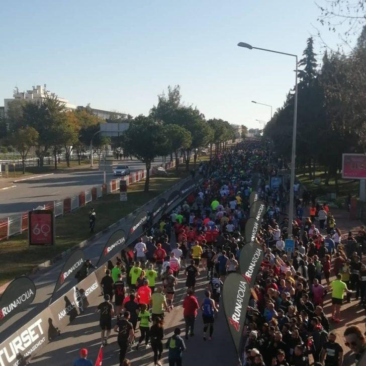 Çocuklar için iyilik peşinde koştular G4