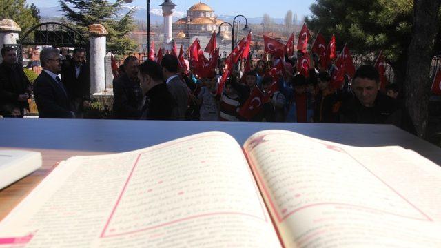 Kuruluşun topraklarında eller semaya Mehmetçik için açıldı