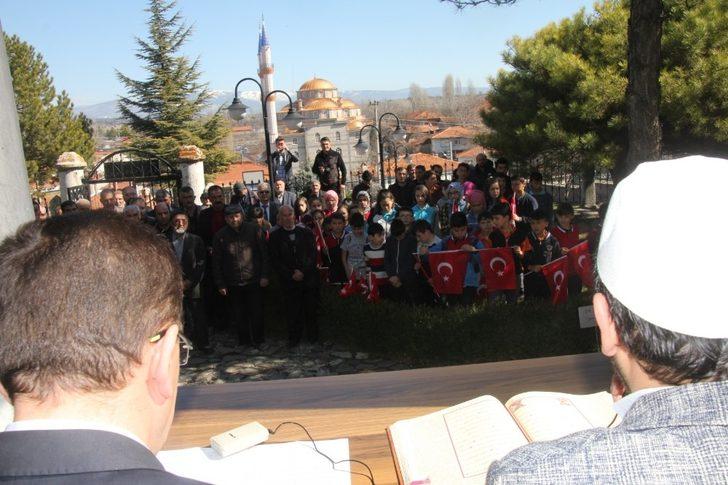 Kuruluşun topraklarında eller semaya Mehmetçik için açıldı G4