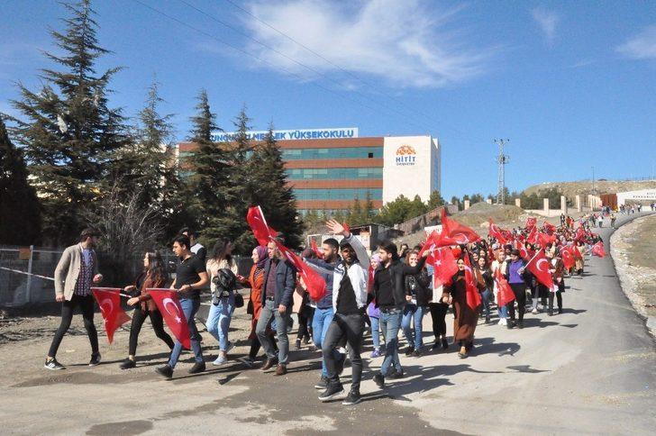 Sungurlu’da öğrenciler şehitler için yürüdü G1